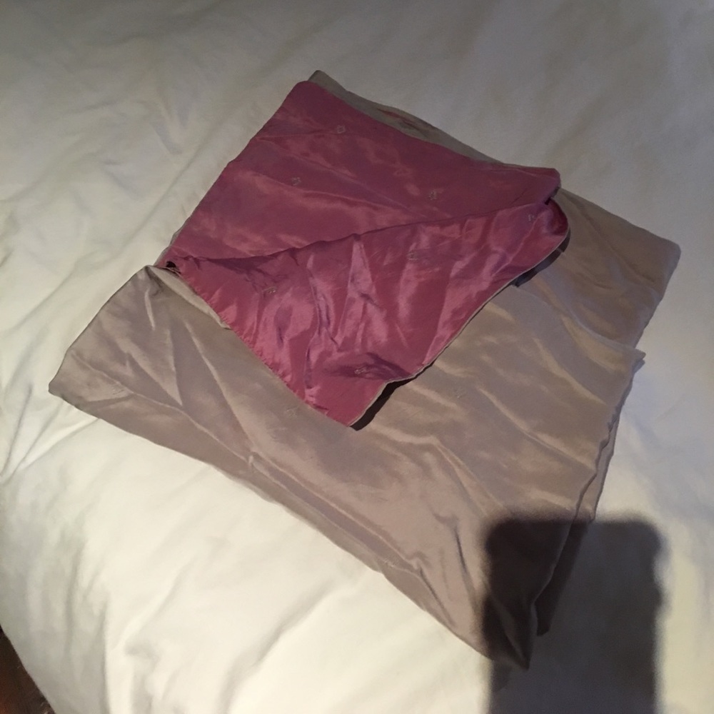 Silk reversible pashmina